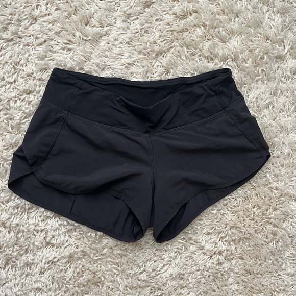 LuLuLemon shorts - Picture 3 of 5